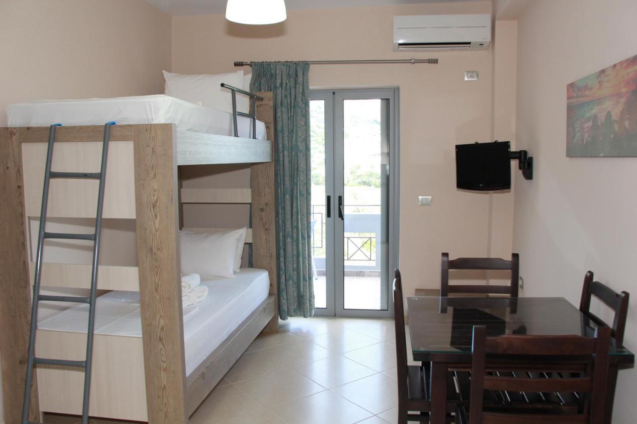 Vila Hadhri Borsh Exterior photo
